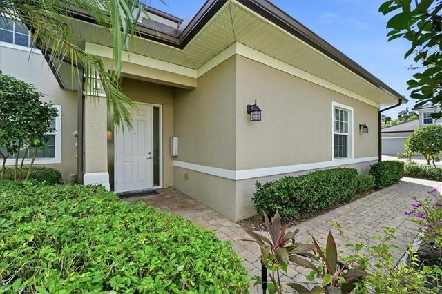 7842 Hawthorne DR 1703, Naples, FL 34113