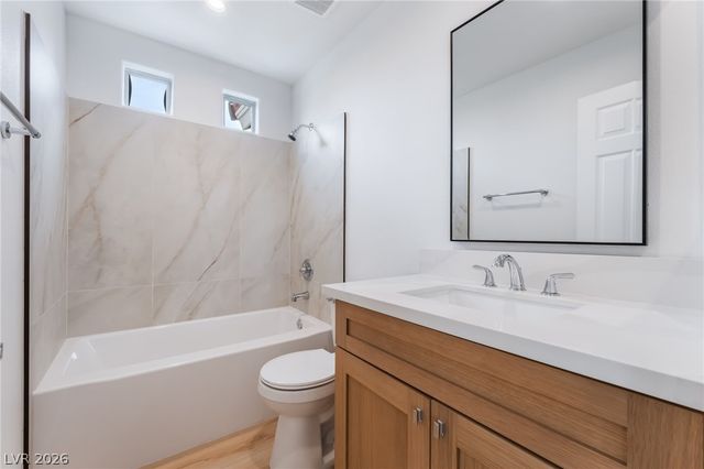 9025 Mossy Hollow Avenue, Las Vegas, NV 89149