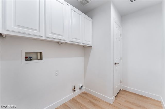 9025 Mossy Hollow Avenue, Las Vegas, NV 89149