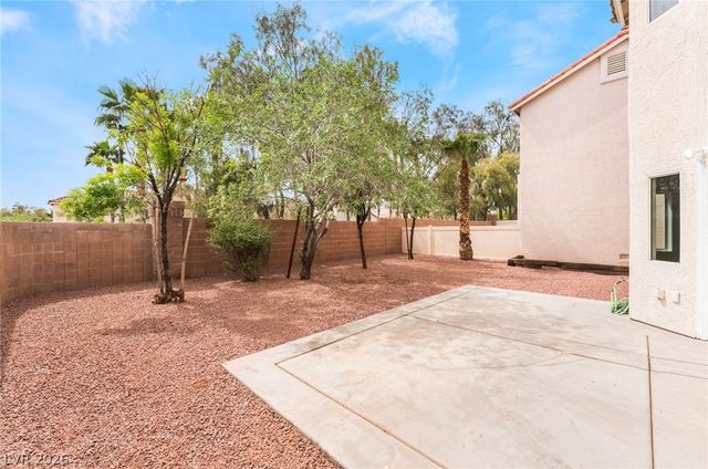 9025 Mossy Hollow Avenue, Las Vegas, NV 89149