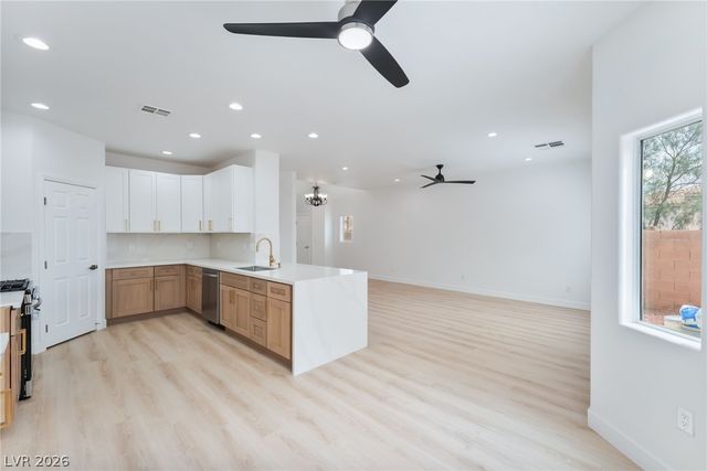 9025 Mossy Hollow Avenue, Las Vegas, NV 89149