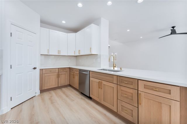 9025 Mossy Hollow Avenue, Las Vegas, NV 89149