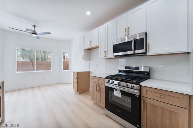 9025 Mossy Hollow Avenue, Las Vegas, NV 89149