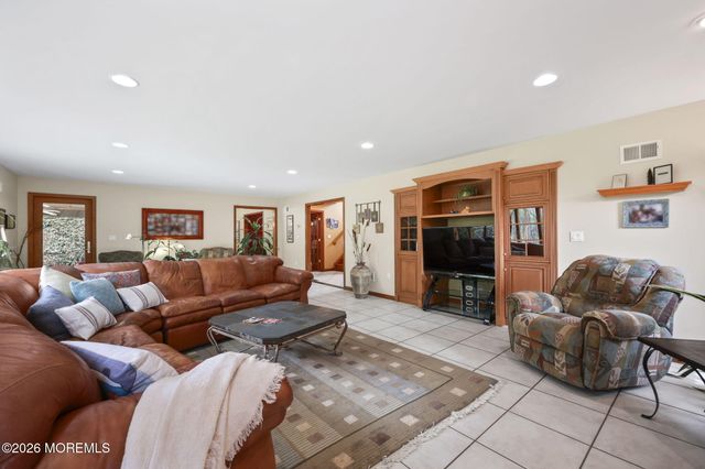 105 Clover Court, Freehold, NJ 07728