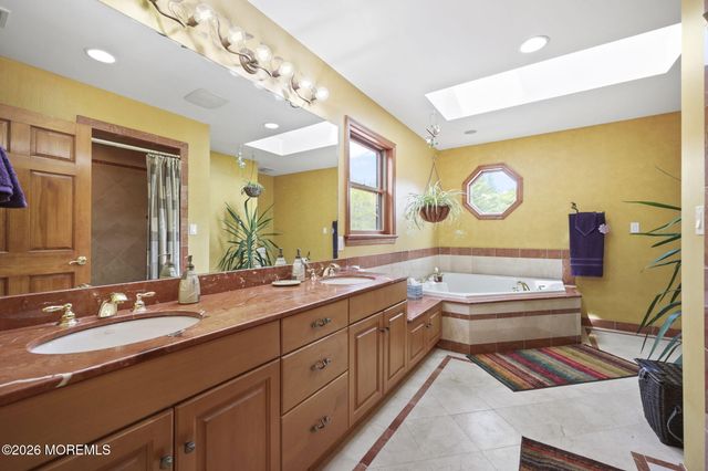 105 Clover Court, Freehold, NJ 07728