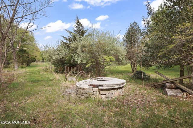 105 Clover Court, Freehold, NJ 07728