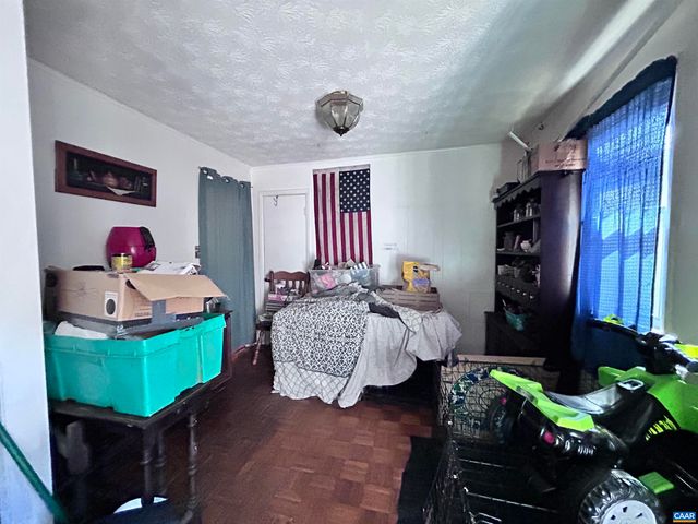 2003 SWEET HOLLOW LN, Charlottesville, VA 22903