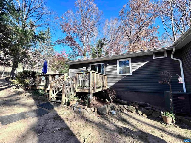 2003 SWEET HOLLOW LN, Charlottesville, VA 22903