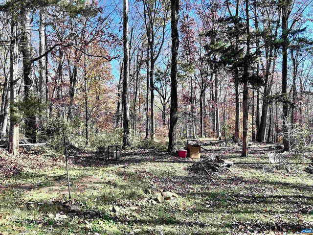 2003 SWEET HOLLOW LN, Charlottesville, VA 22903