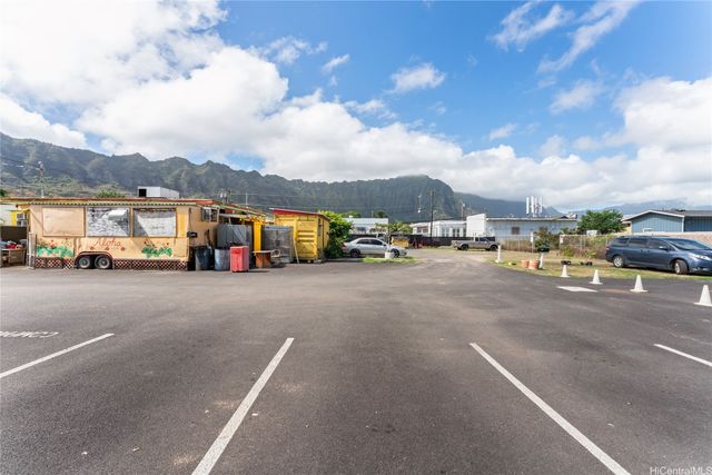41-35 Wailea Street, Waimanalo, HI 96795