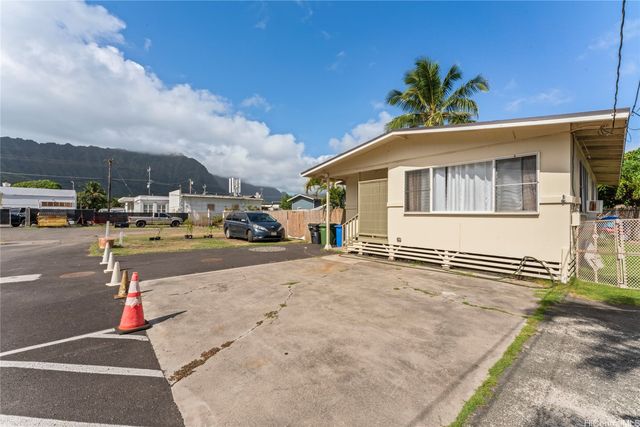 41-35 Wailea Street, Waimanalo, HI 96795