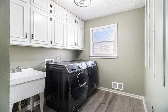 855 John Court, Lawrenceville, GA 30046