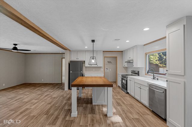 2017 Cypress Forest Drive, Benton, LA 71006