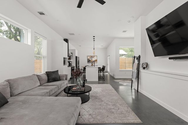 6205 Caddie ST 1, Austin, TX 78741