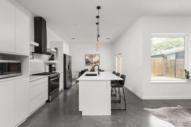 6205 Caddie ST 1, Austin, TX 78741