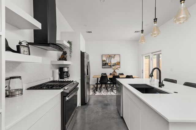 6205 Caddie ST 1, Austin, TX 78741