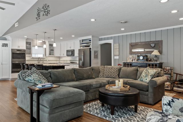 2330 Allen Road, Brandon Charter Township, MI 48462