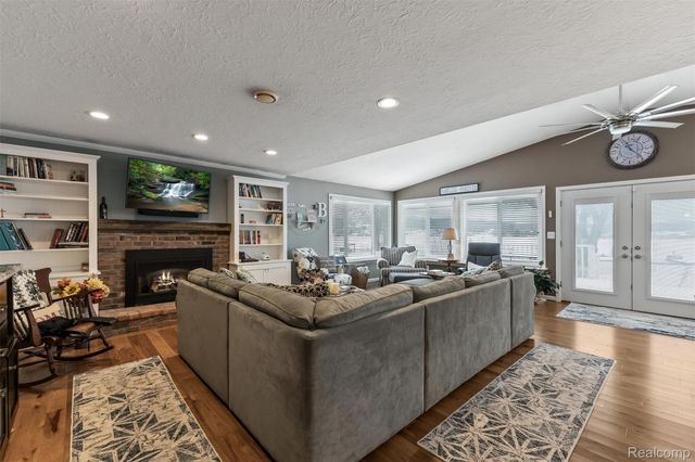 2330 Allen Road, Brandon Charter Township, MI 48462