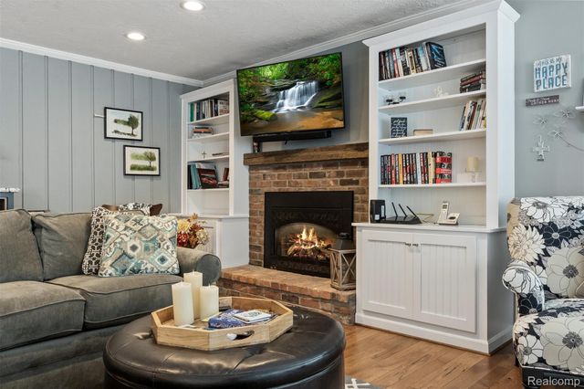 2330 Allen Road, Brandon Charter Township, MI 48462