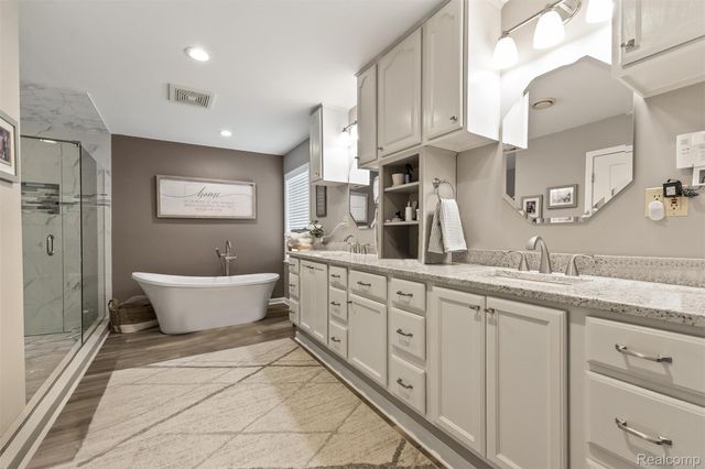 2330 Allen Road, Brandon Charter Township, MI 48462