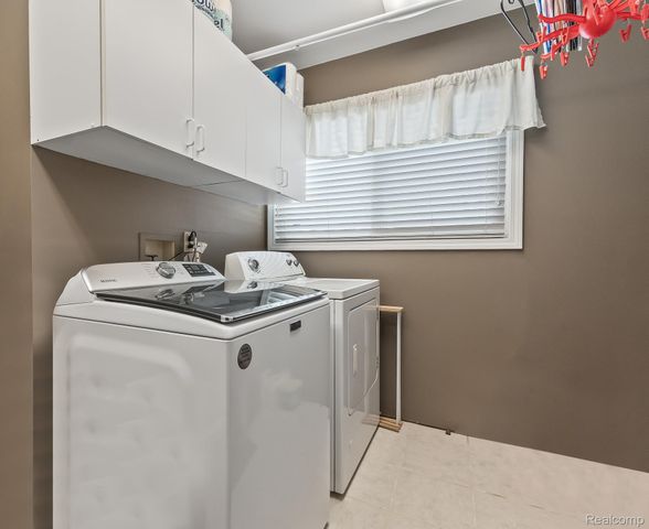 2330 Allen Road, Brandon Charter Township, MI 48462