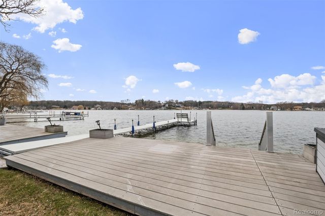 2330 Allen Road, Brandon Charter Township, MI 48462