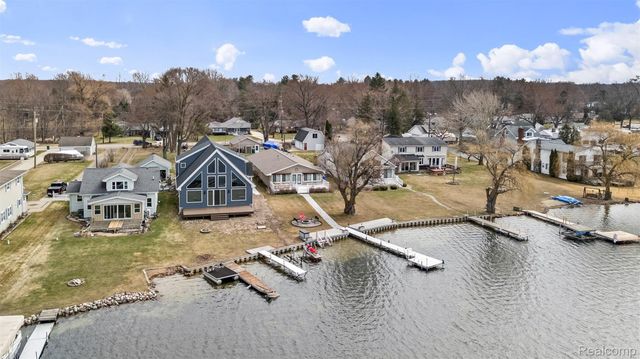 2330 Allen Road, Brandon Charter Township, MI 48462