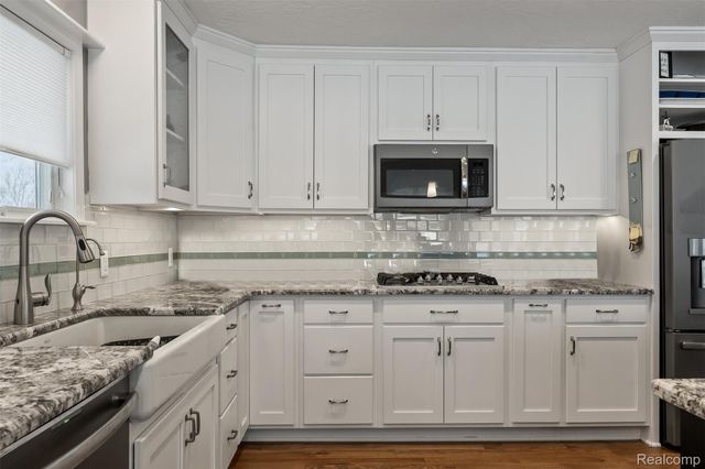 2330 Allen Road, Brandon Charter Township, MI 48462