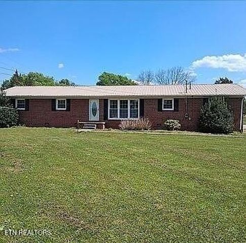 992 Shelly Rd, Decherd, TN 37324