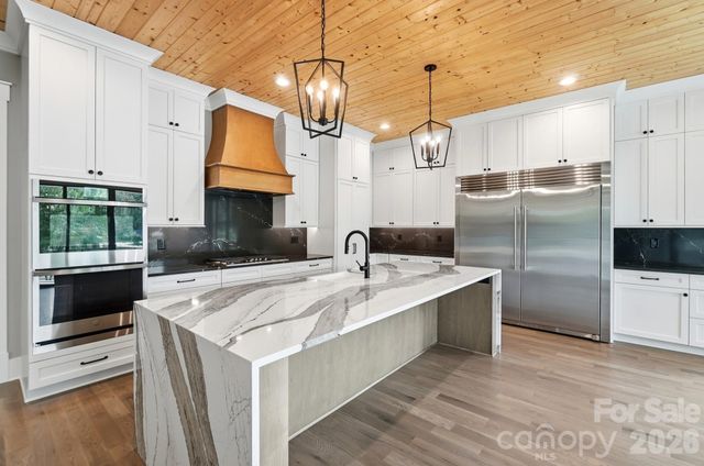 110 Zwilling Court, Troutman, NC 28166