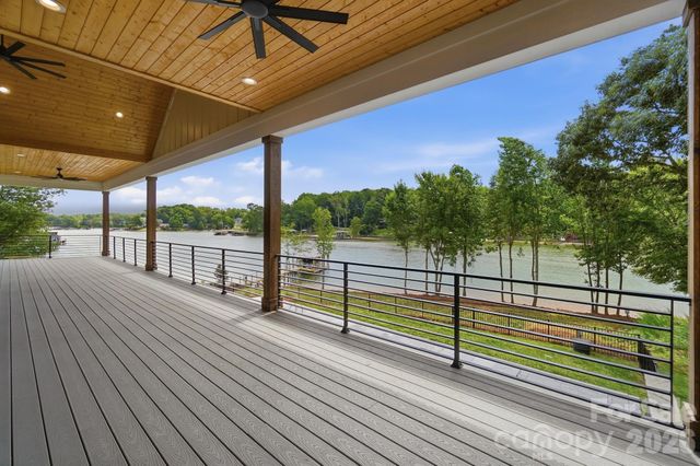 110 Zwilling Court, Troutman, NC 28166