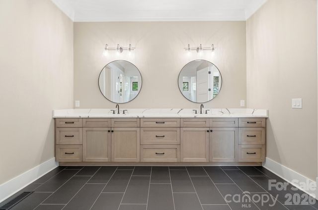 110 Zwilling Court, Troutman, NC 28166