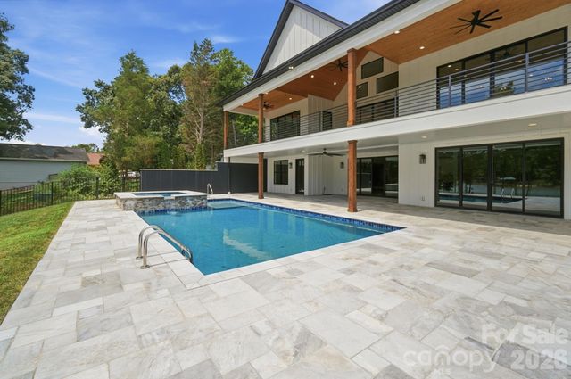 110 Zwilling Court, Troutman, NC 28166