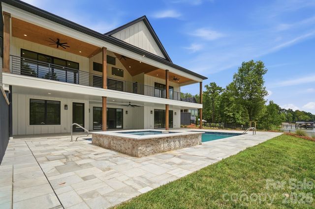 110 Zwilling Court, Troutman, NC 28166