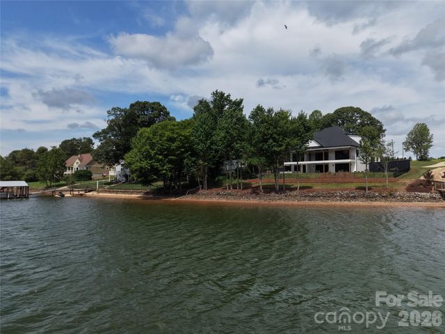 110 Zwilling Court, Troutman, NC 28166