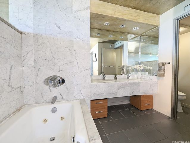 1330 Ala Moana Boulevard 2006, Honolulu, HI 96814