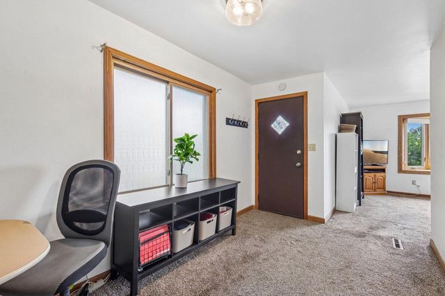 2826 S Chase AVENUE, Milwaukee, WI 53207