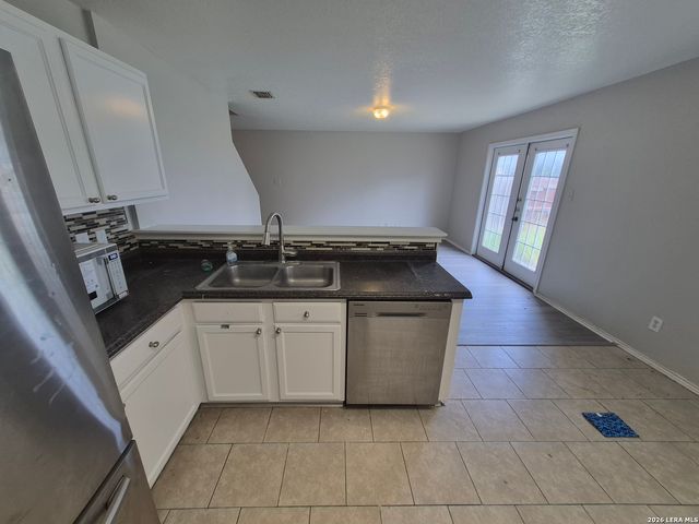 4526 Safe Harbor, San Antonio, TX 78244