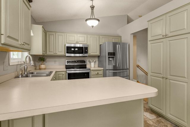 14692 Yosemite Avenue S, Savage, MN 55378