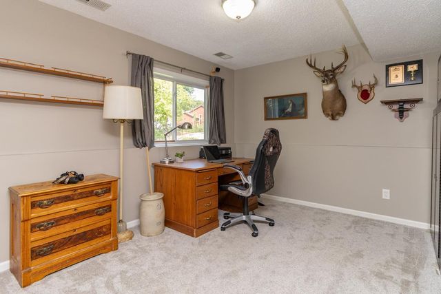14692 Yosemite Avenue S, Savage, MN 55378
