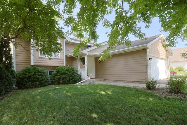 14692 Yosemite Avenue S, Savage, MN 55378