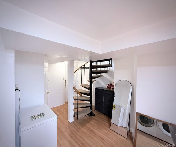 9230 212th Place, Queens Village, NY 11428