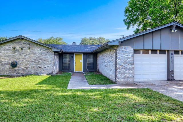 8437 Glenann Drive, North Richland Hills, TX 76182