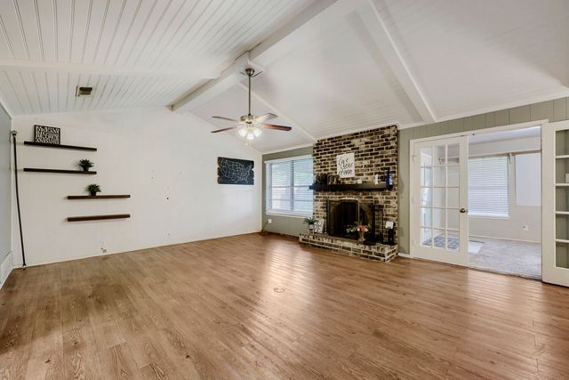 8437 Glenann Drive, North Richland Hills, TX 76182