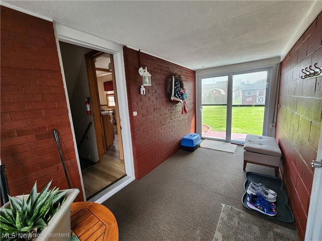 2451 W Manor Avenue, Poland, OH 44514