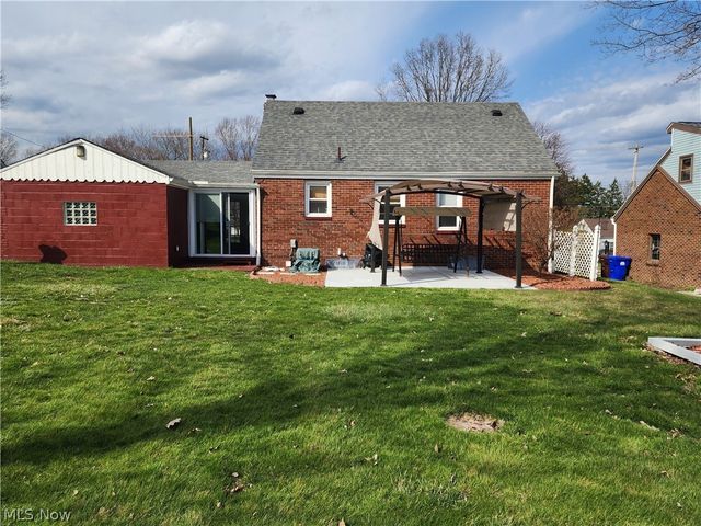 2451 W Manor Avenue, Poland, OH 44514