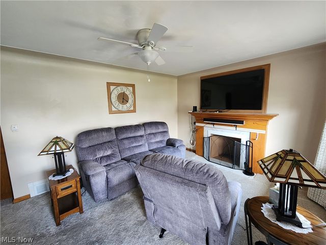 2451 W Manor Avenue, Poland, OH 44514