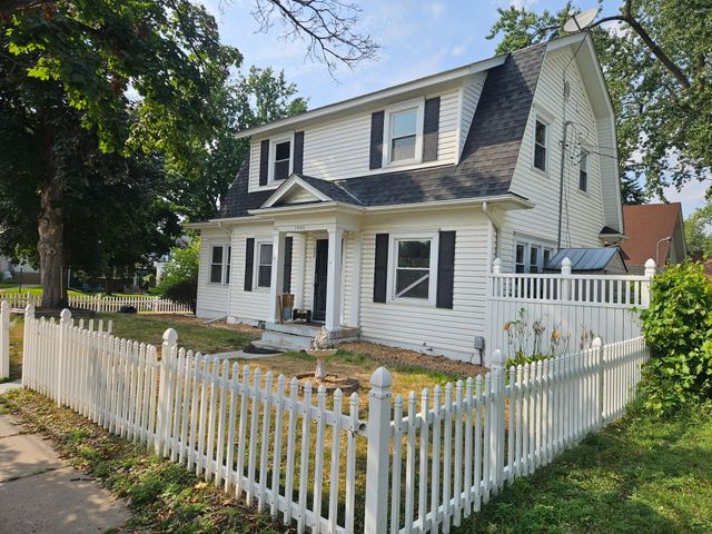 1900 E 42nd Street, Minneapolis, MN 55407
