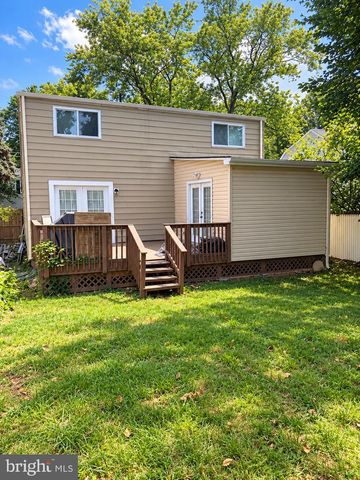 925 CLOVIS AVE, Capitol Heights, MD 20743