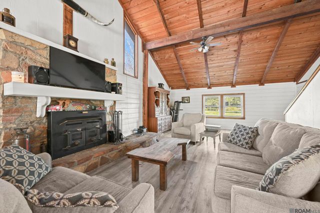 5360 Rolling Acres Dr, Baker, LA 70714